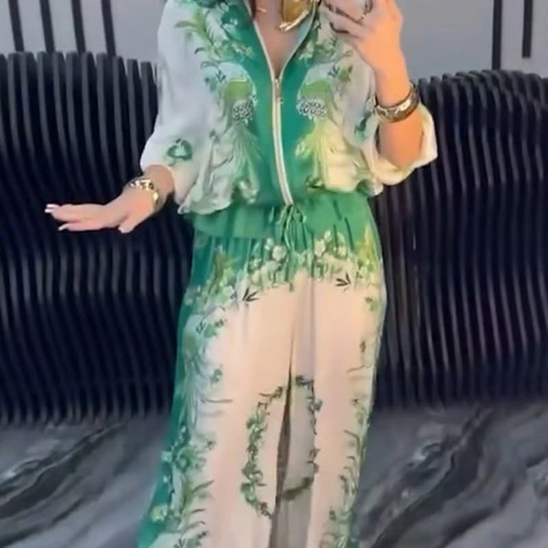 Women’s Elegant Zip-Up Two-Piece Set