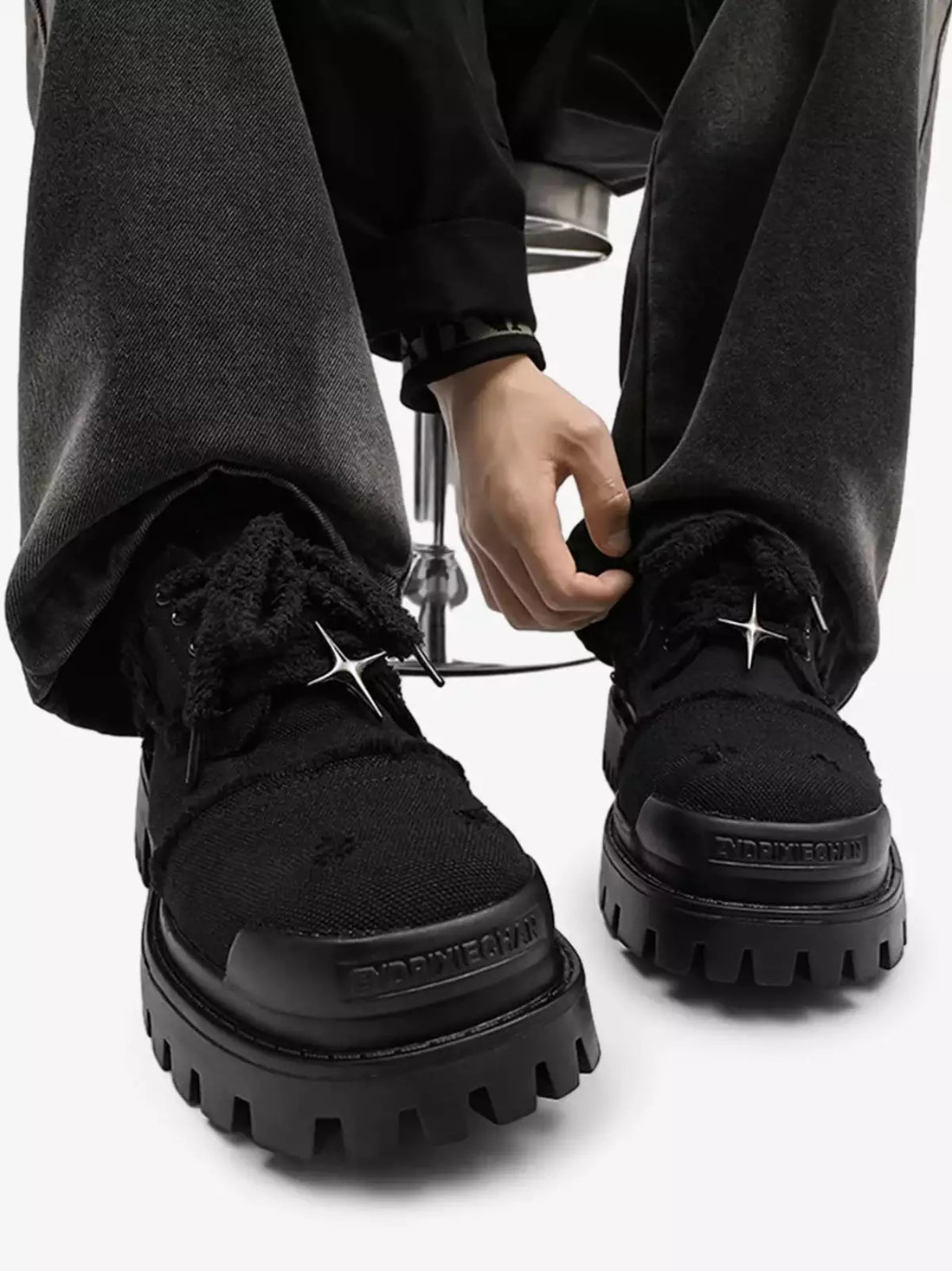 Niceprimes Four-Point Star Fuzzy Trim Chunky Platform Sneakers