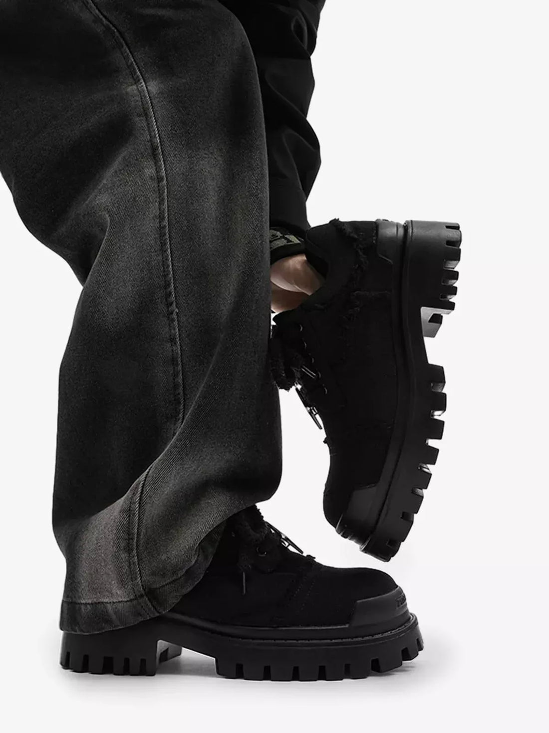 Niceprimes Four-Point Star Fuzzy Trim Chunky Platform Sneakers