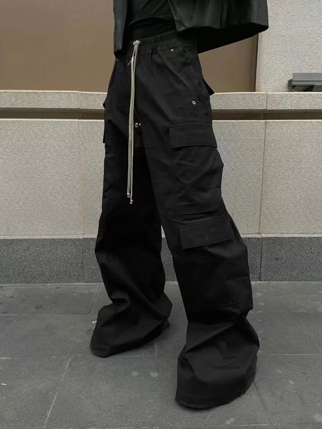 Multi-Pocket Baggy Flare Pants