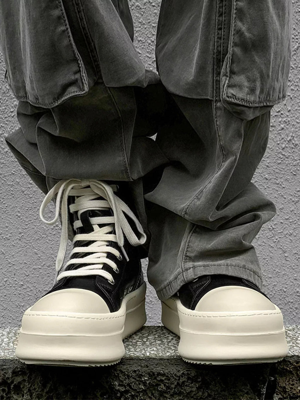 Niceprimes Rubber Sole High-Top Side Zipper Platform Sneakers