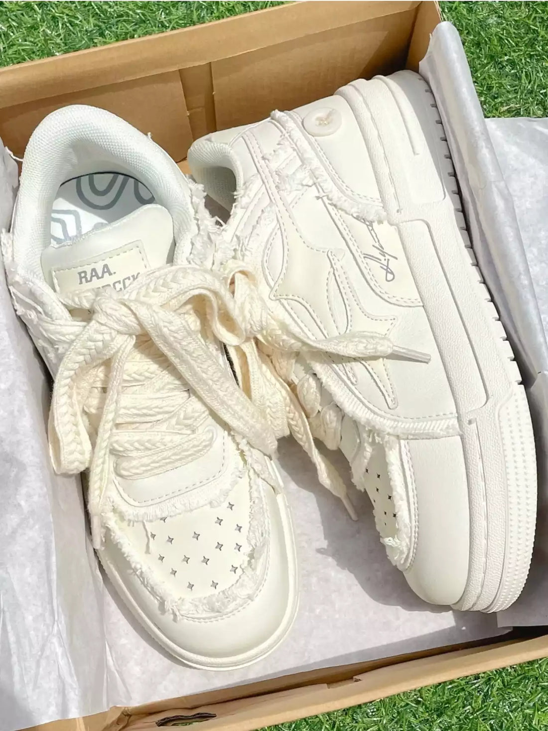 Niceprimes Casual White Board Sneakers