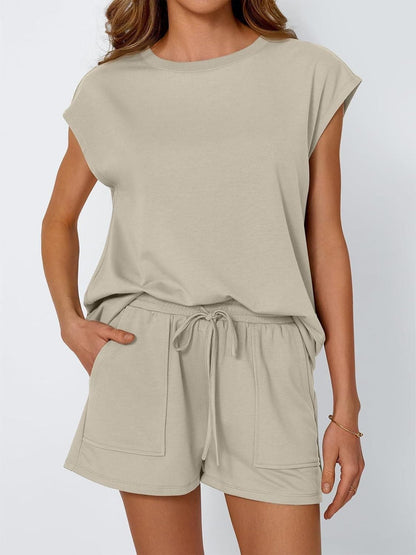 NEW🔥 2025 Women's Casual Loose Fit Round Neck Short Sleeve Two-Piece Set