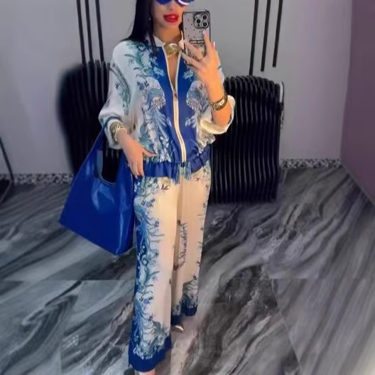 Women’s Elegant Zip-Up Two-Piece Set