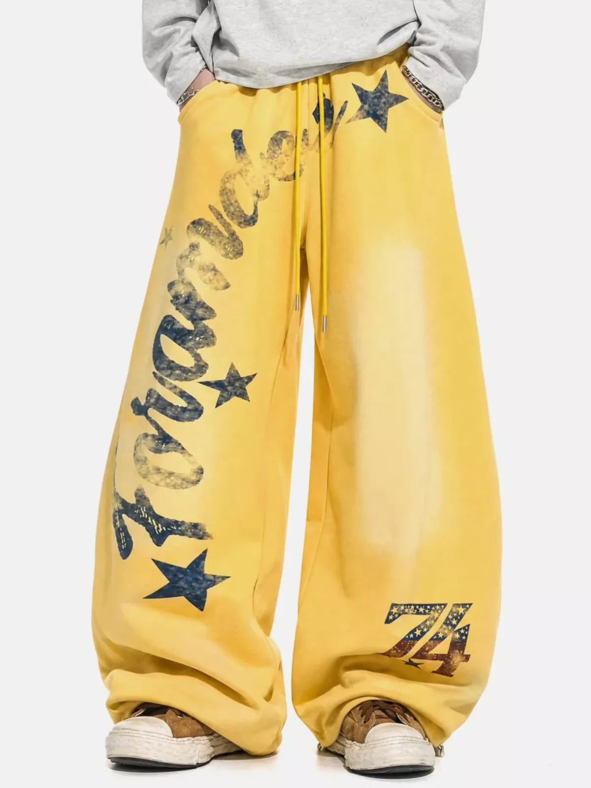 Star Graphic Barrel Sweatpants