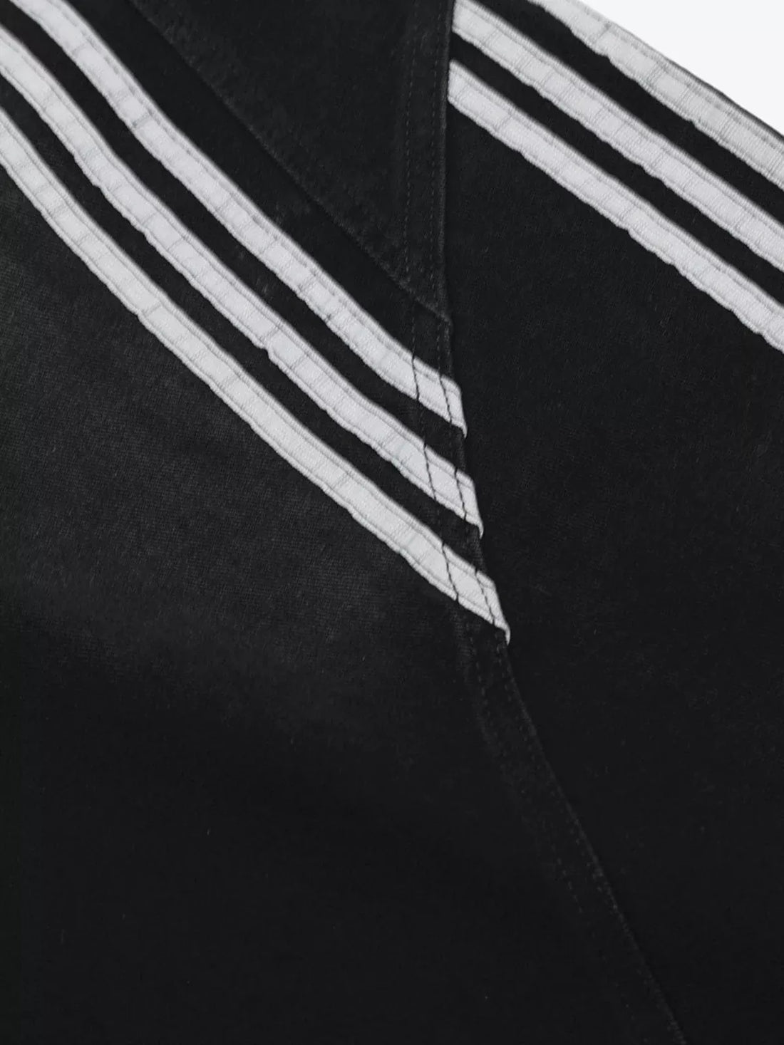 Contrast Stripe Barrel Leg Jeans