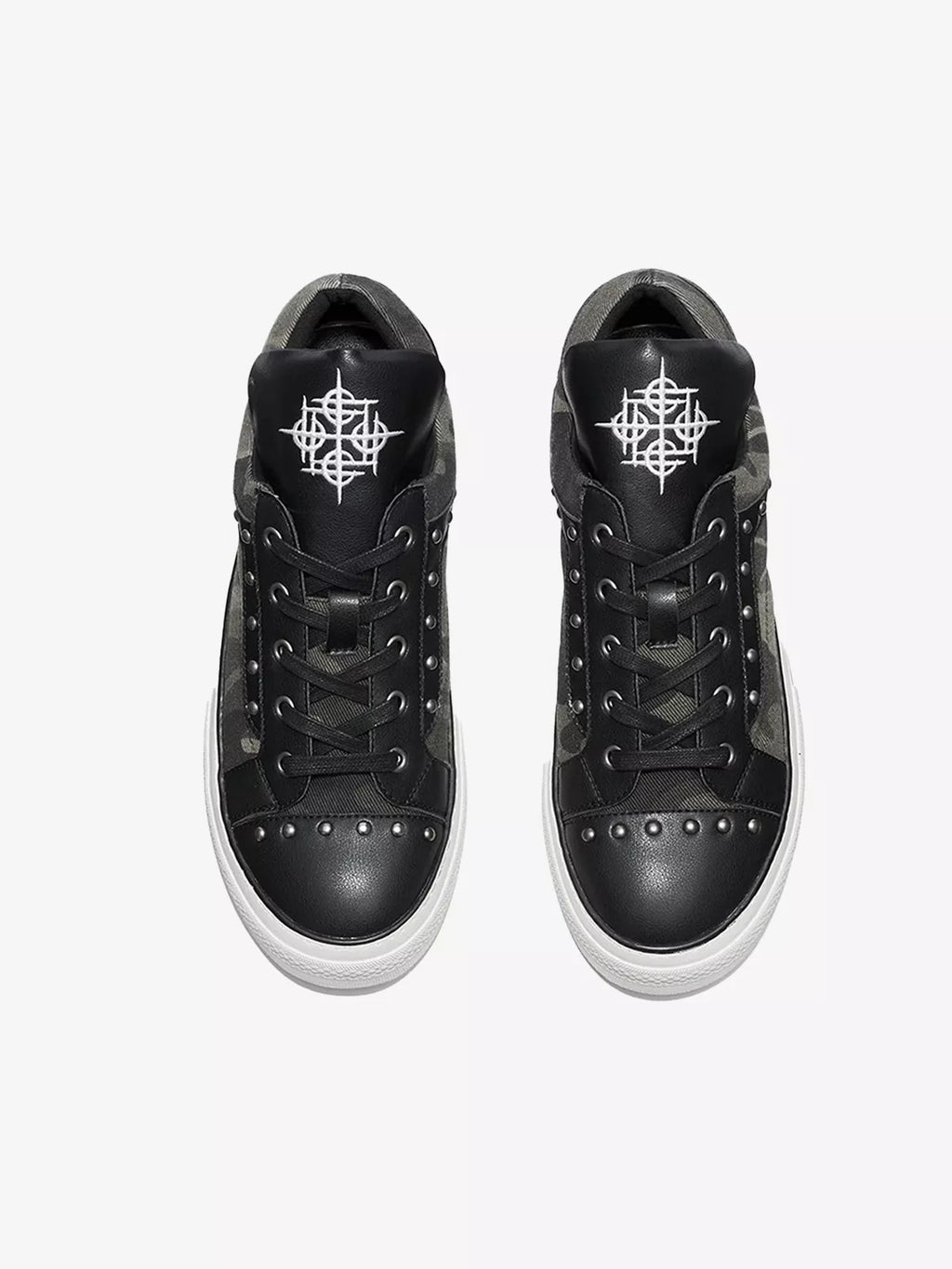 Niceprimes Cross Emblem Studded Platform Sneaker