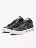 Niceprimes Cross Emblem Studded Platform Sneaker