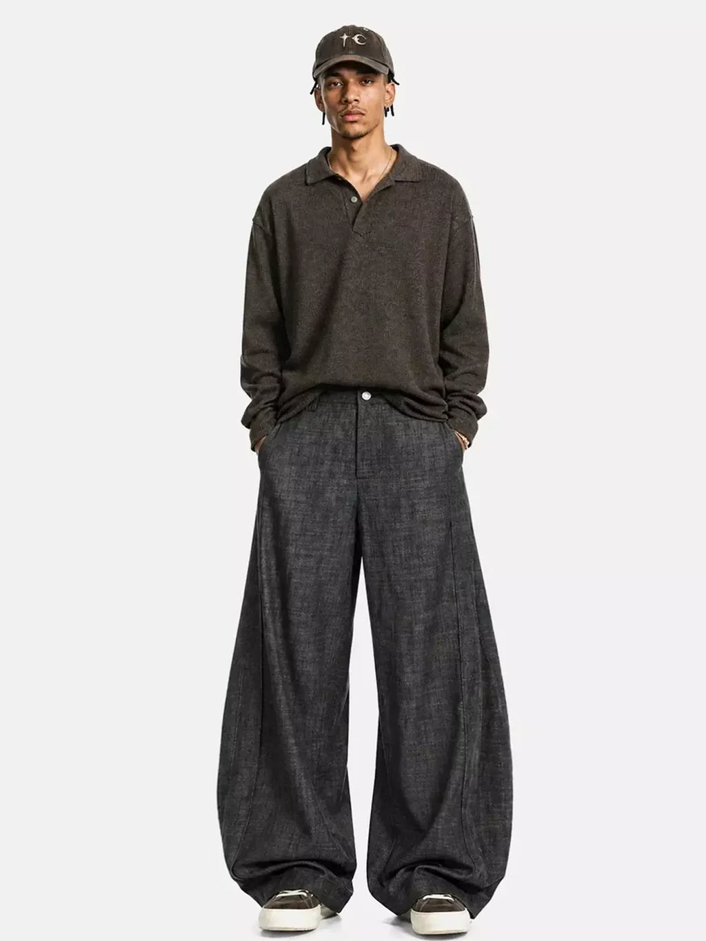 Lightweight Structured Barrel Jeans