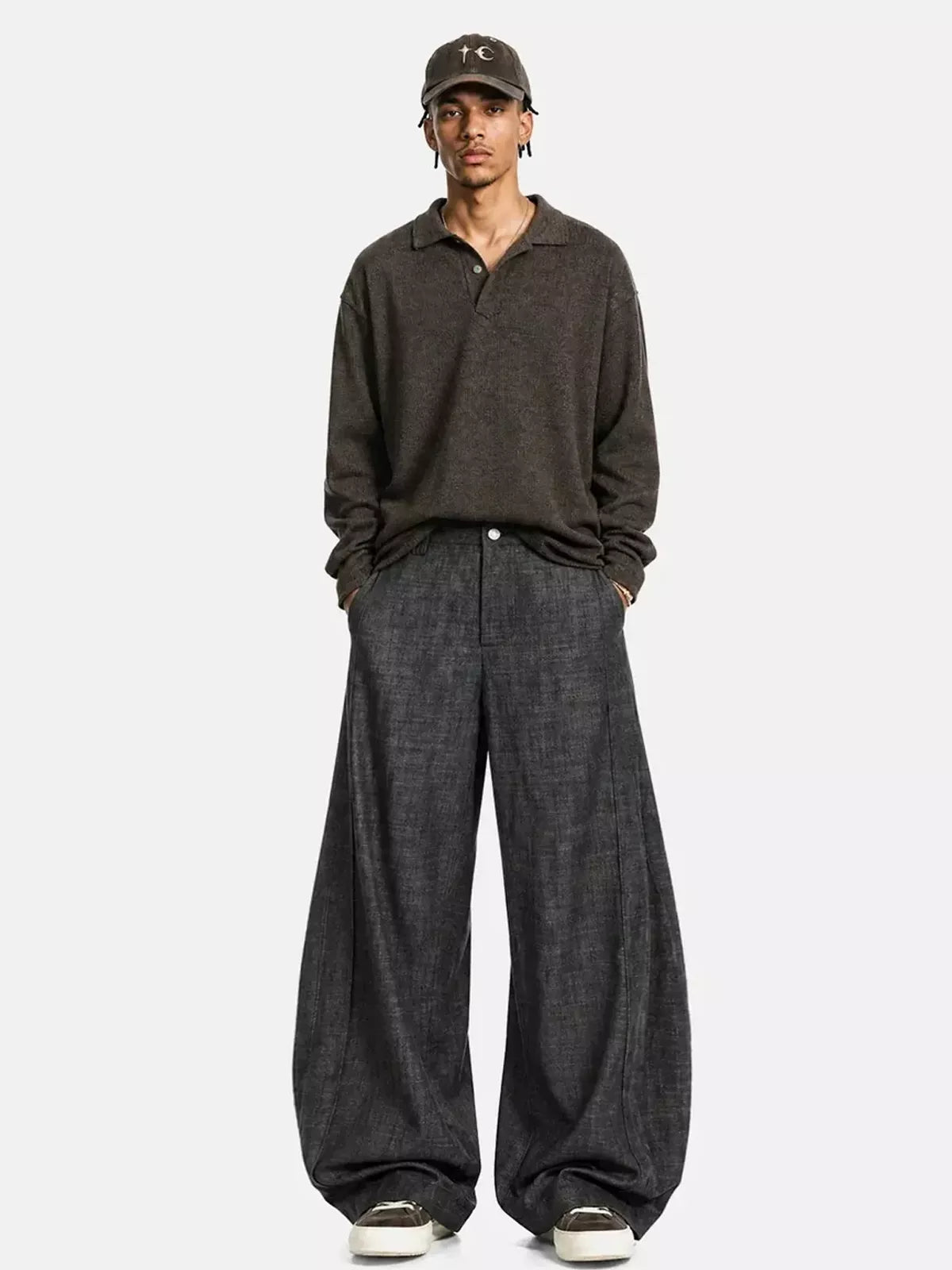 Lightweight Structured Barrel Jeans