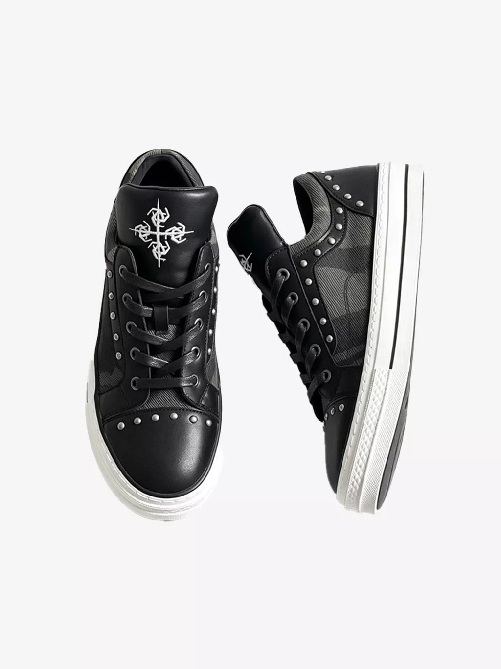 Niceprimes Cross Emblem Studded Platform Sneaker