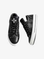Niceprimes Cross Emblem Studded Platform Sneaker