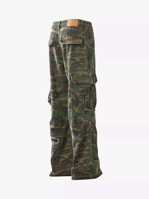 Distressed Camo Cargo Baggy Pants