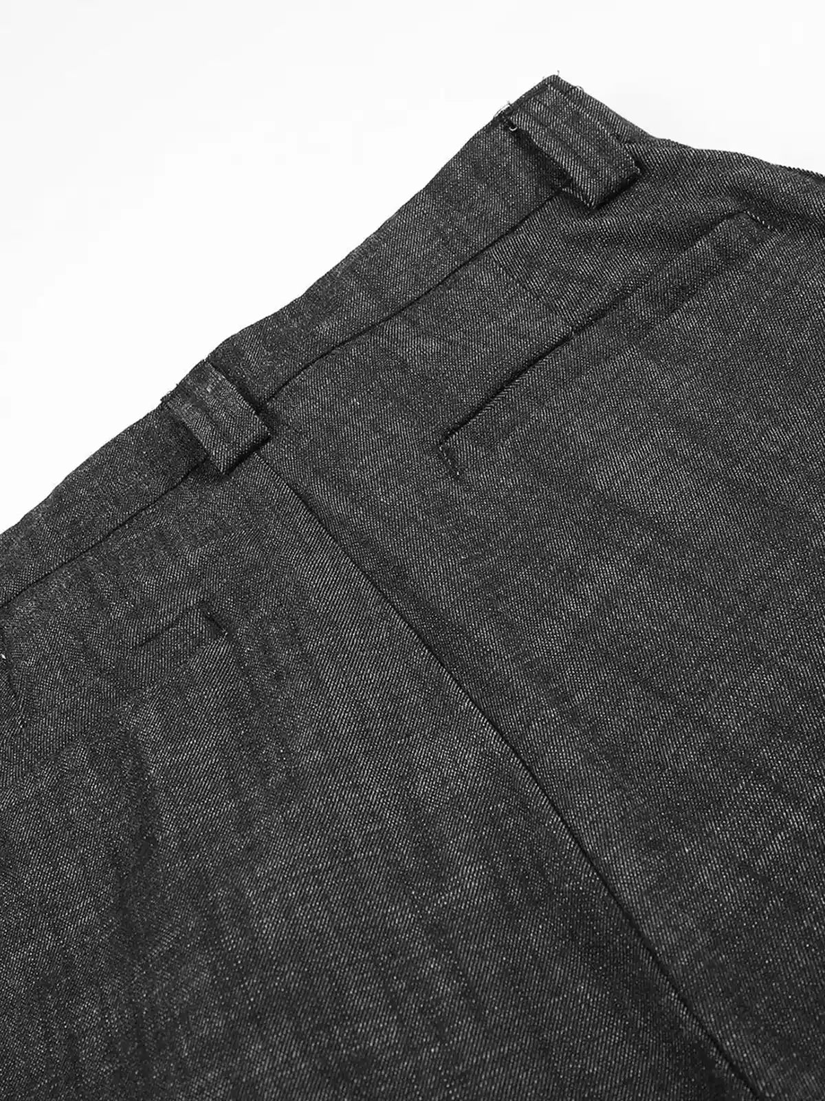 Lightweight Structured Barrel Jeans