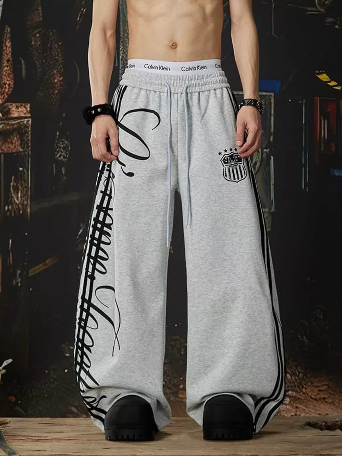Curved Script Stripe Wide-Leg Sweatpants