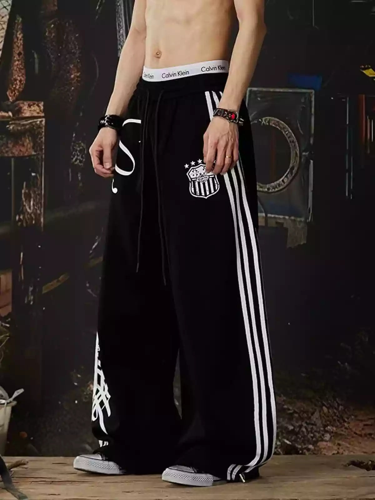 Curved Script Stripe Wide-Leg Sweatpants